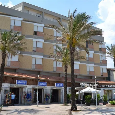 Sacco 4*