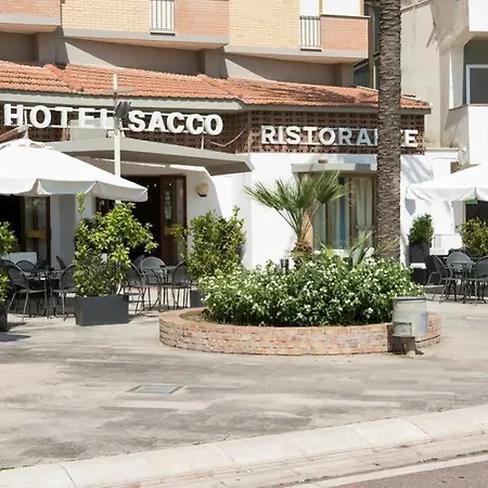 Sacco 4*