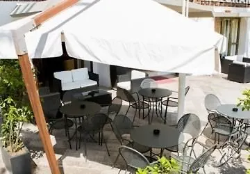 Sacco Бернальда